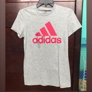 Women’s adidas shirt